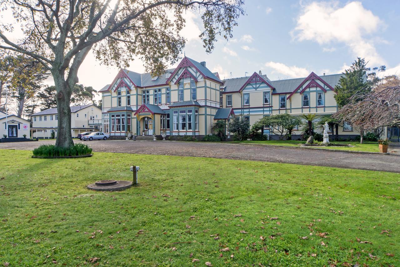 Highden Manor Estate Hotell Palmerston North Exteriör bild