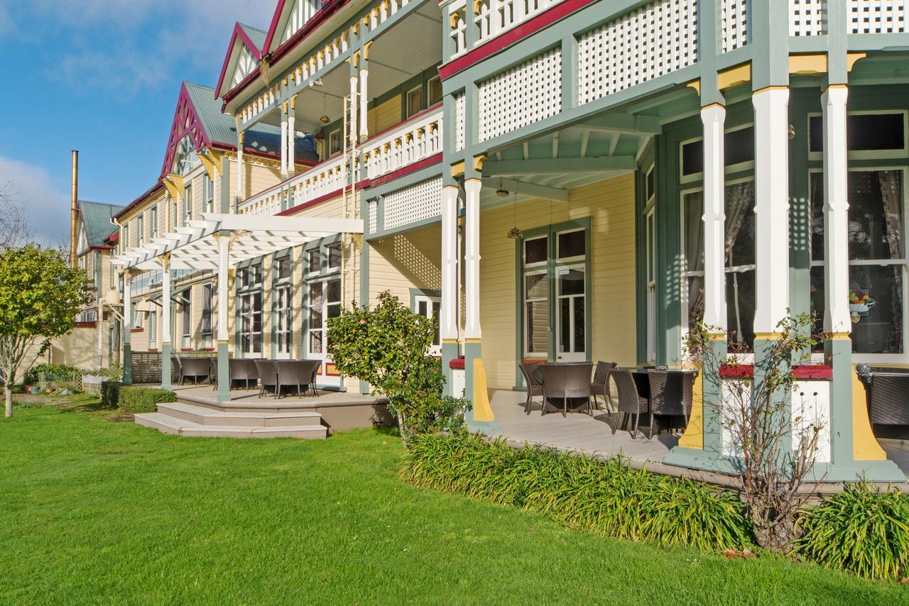 Highden Manor Estate Hotell Palmerston North Exteriör bild