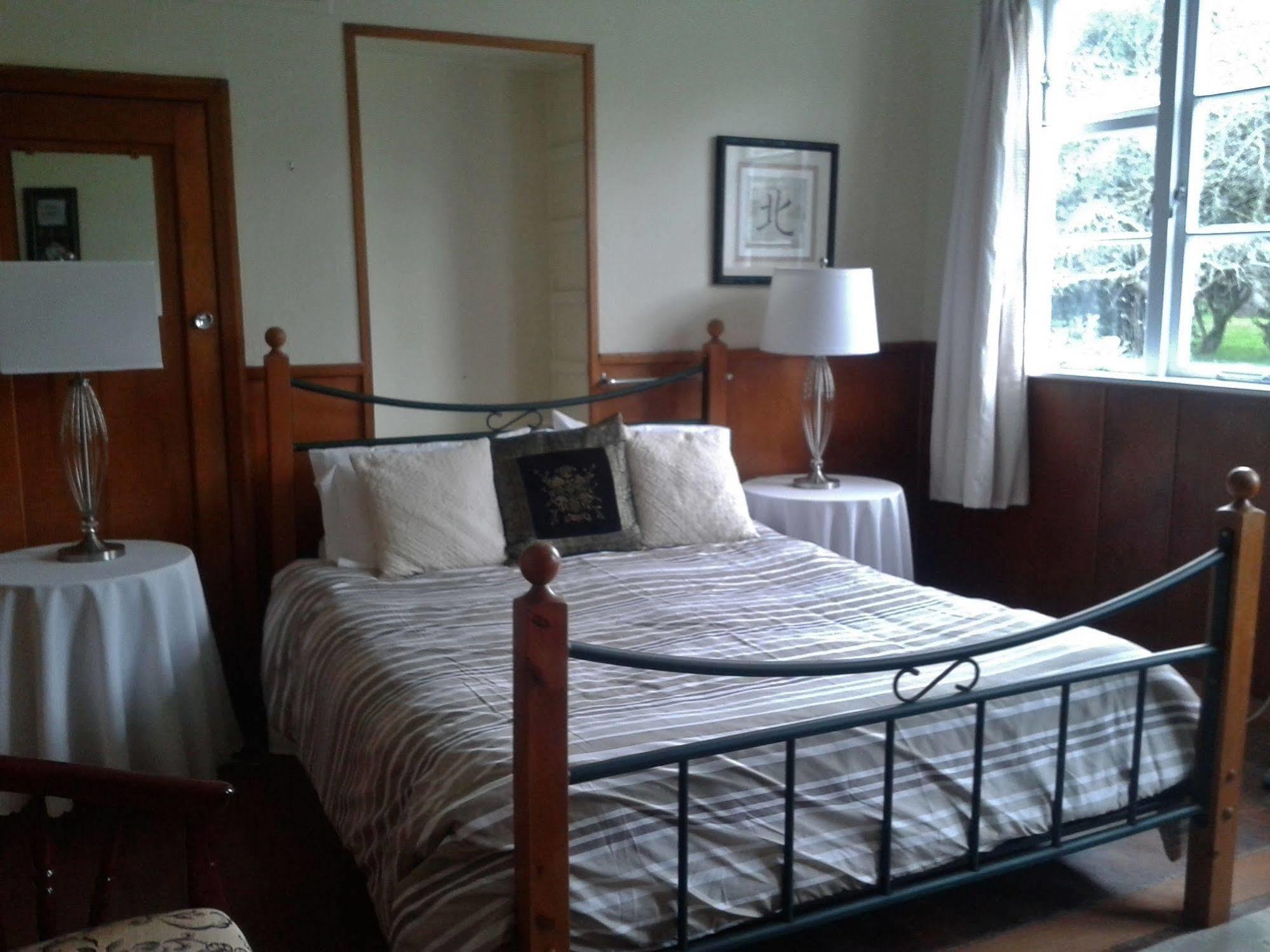 Highden Manor Estate Hotell Palmerston North Exteriör bild